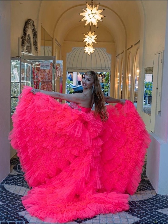 designer dress Dresses & Skirts - Strapless Backless Evening Gown in Vibrant Fuchsia with Tulle Train